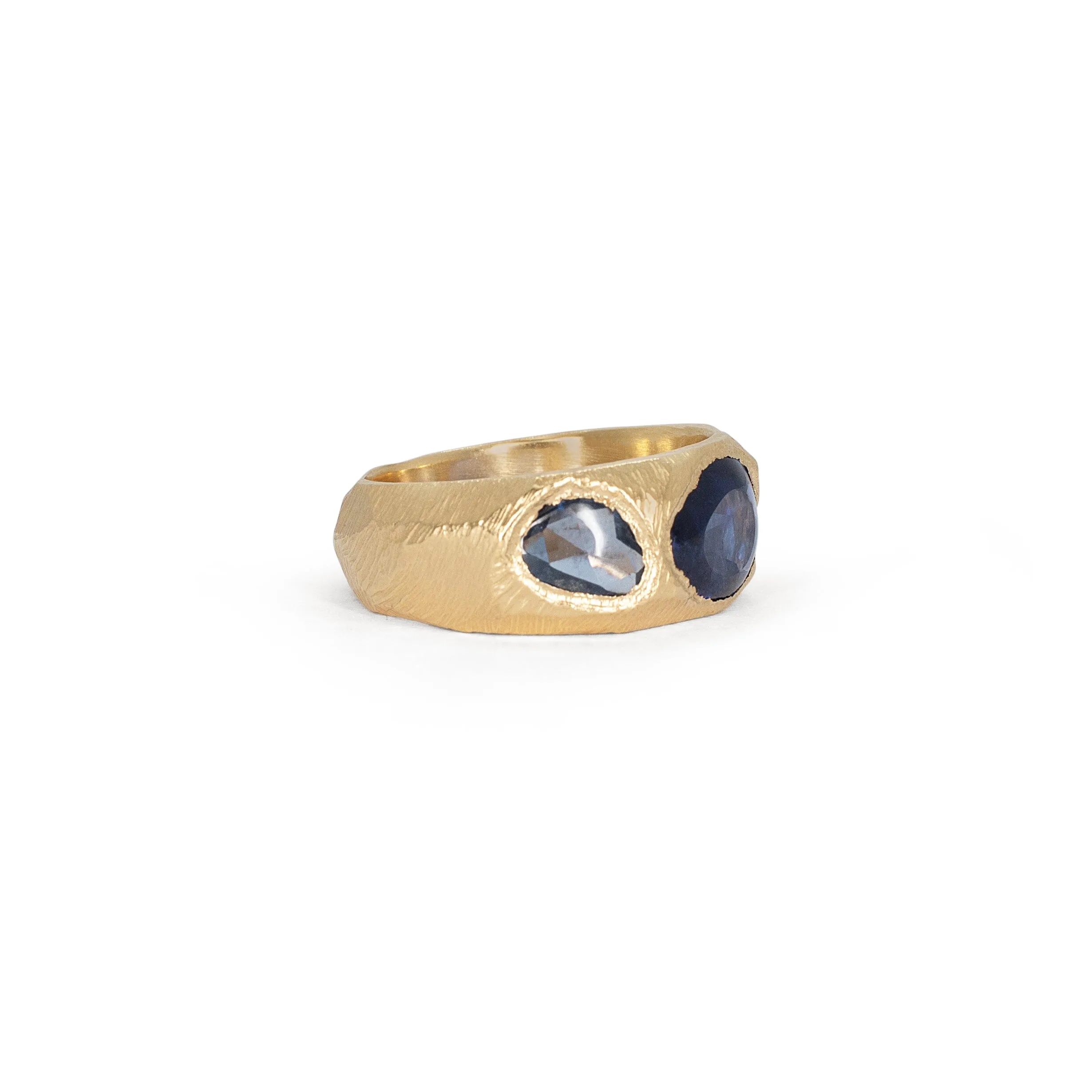 18K Three Stone Ring in Light and Dark Blue Sapphires