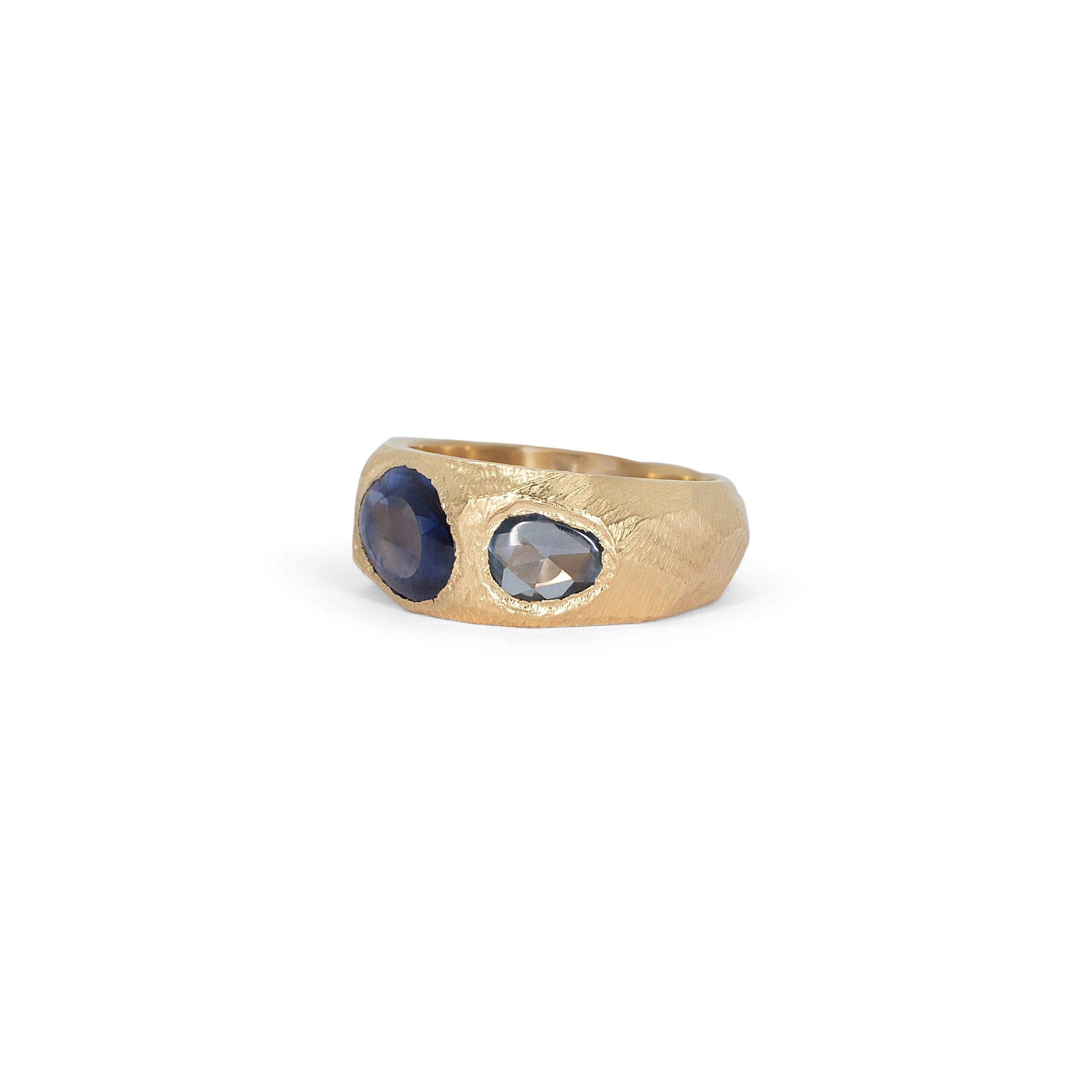 18K Three Stone Ring in Light and Dark Blue Sapphires