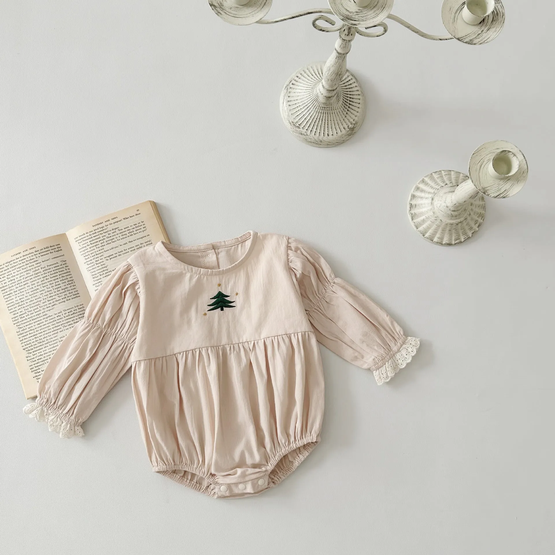 Baby Girls Solid Color Rompers Wholesale 240301172