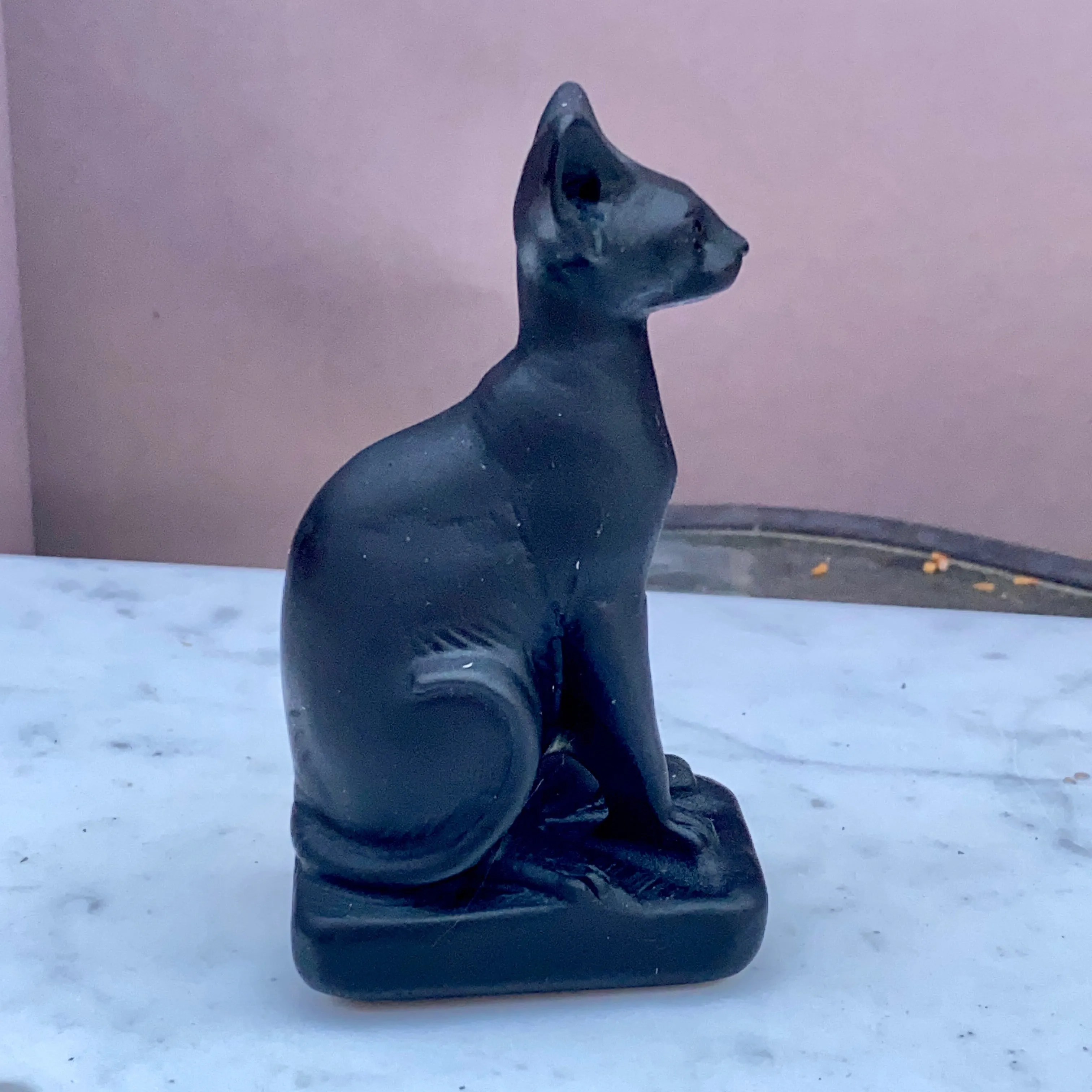 Black obsidian kitty cat