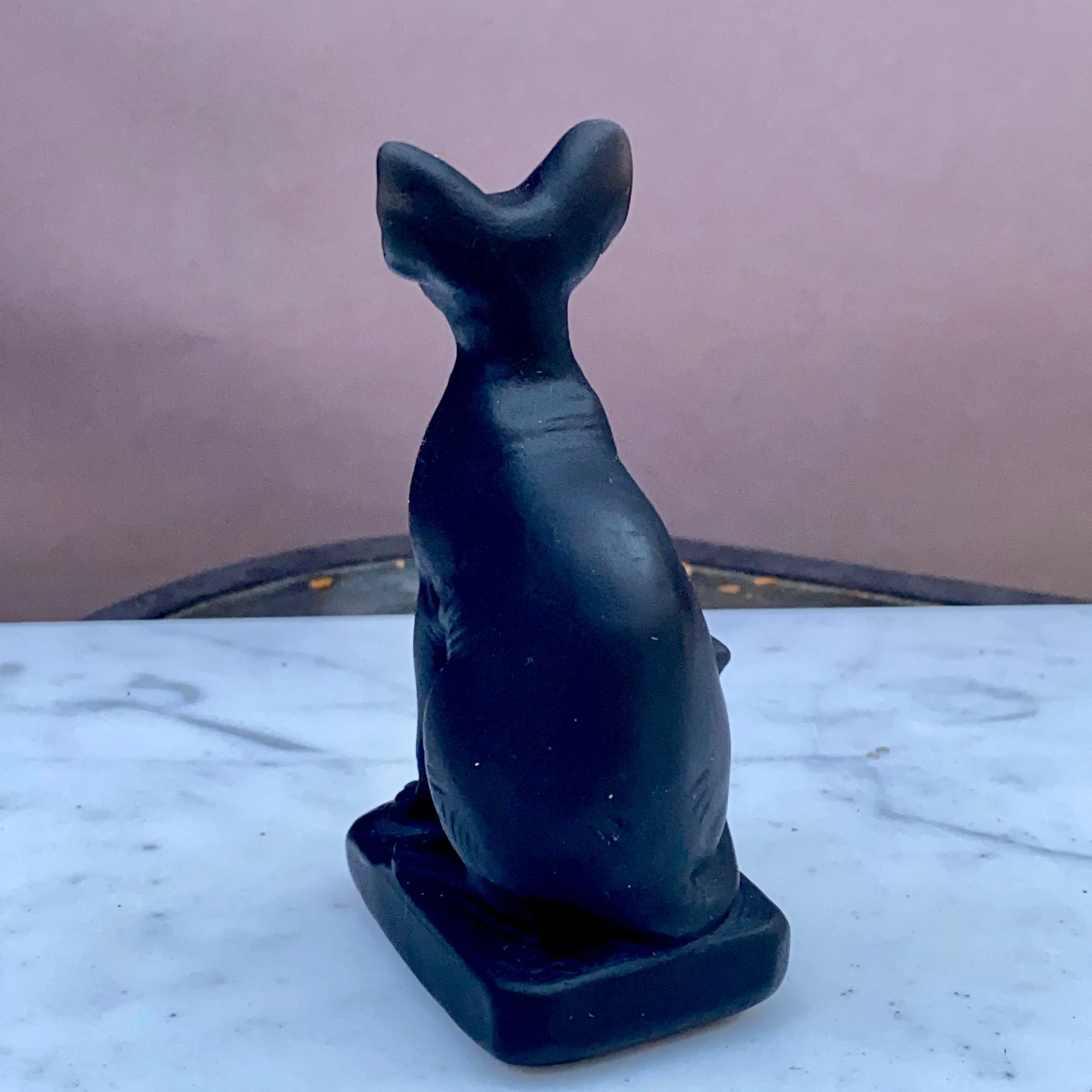 Black obsidian kitty cat