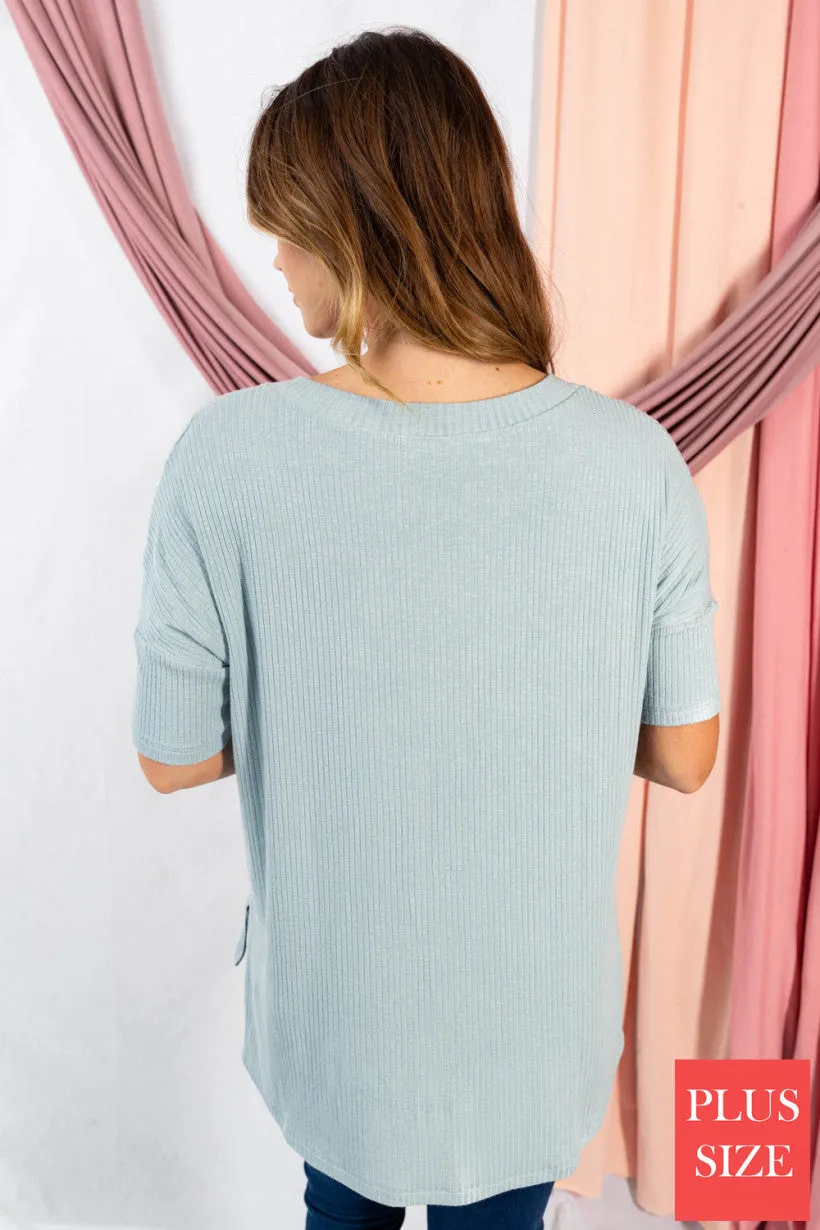 Lightweight Solid Knit V-Top- CURVY