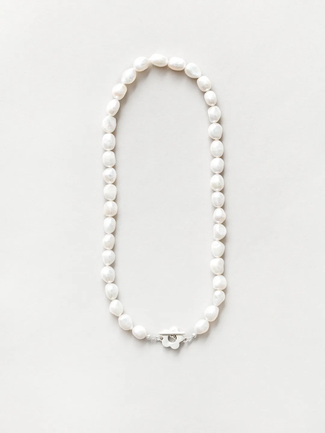 Lola Pearl Necklace in Sterling Silver