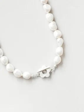 Lola Pearl Necklace in Sterling Silver