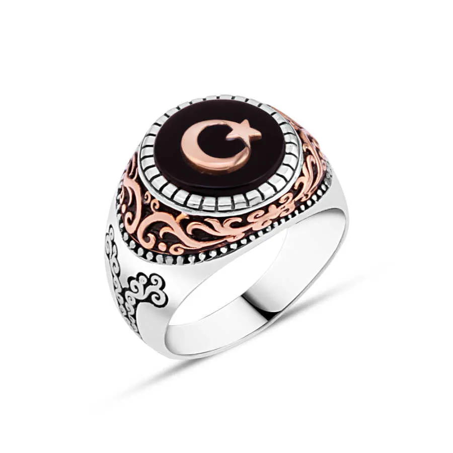 Moon and Star on Small Circle Black Onyx Stone Silver Men's Ring with Wavy Top Pattern