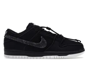 Nike SB Dunk Low Gnarhunters