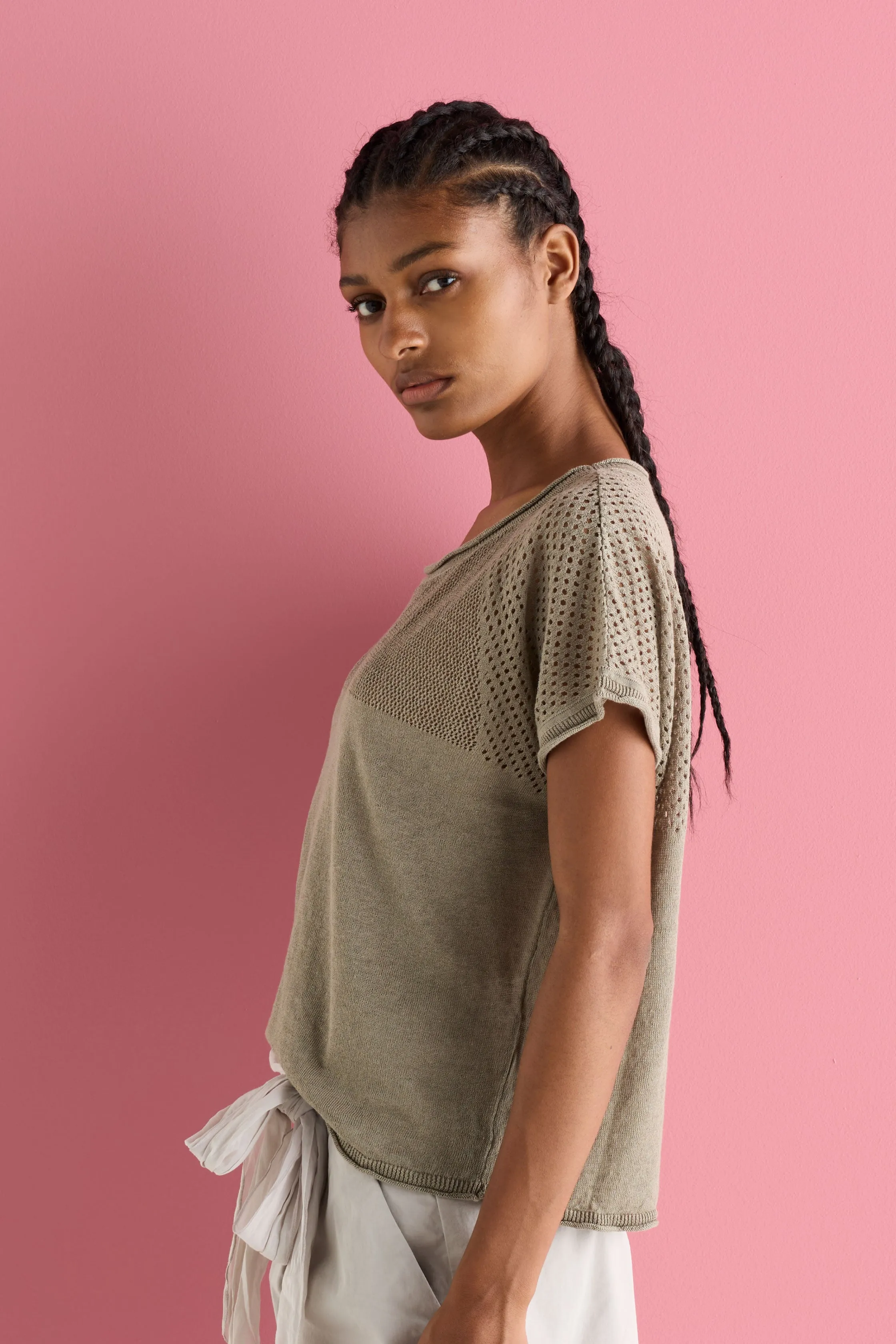 Relaxed-Fit Linen Top with Short Sleeves M530 9500