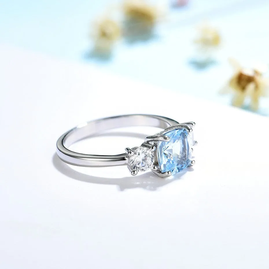 Round Cut Aquamarine Ring - 925 Sterling Silver