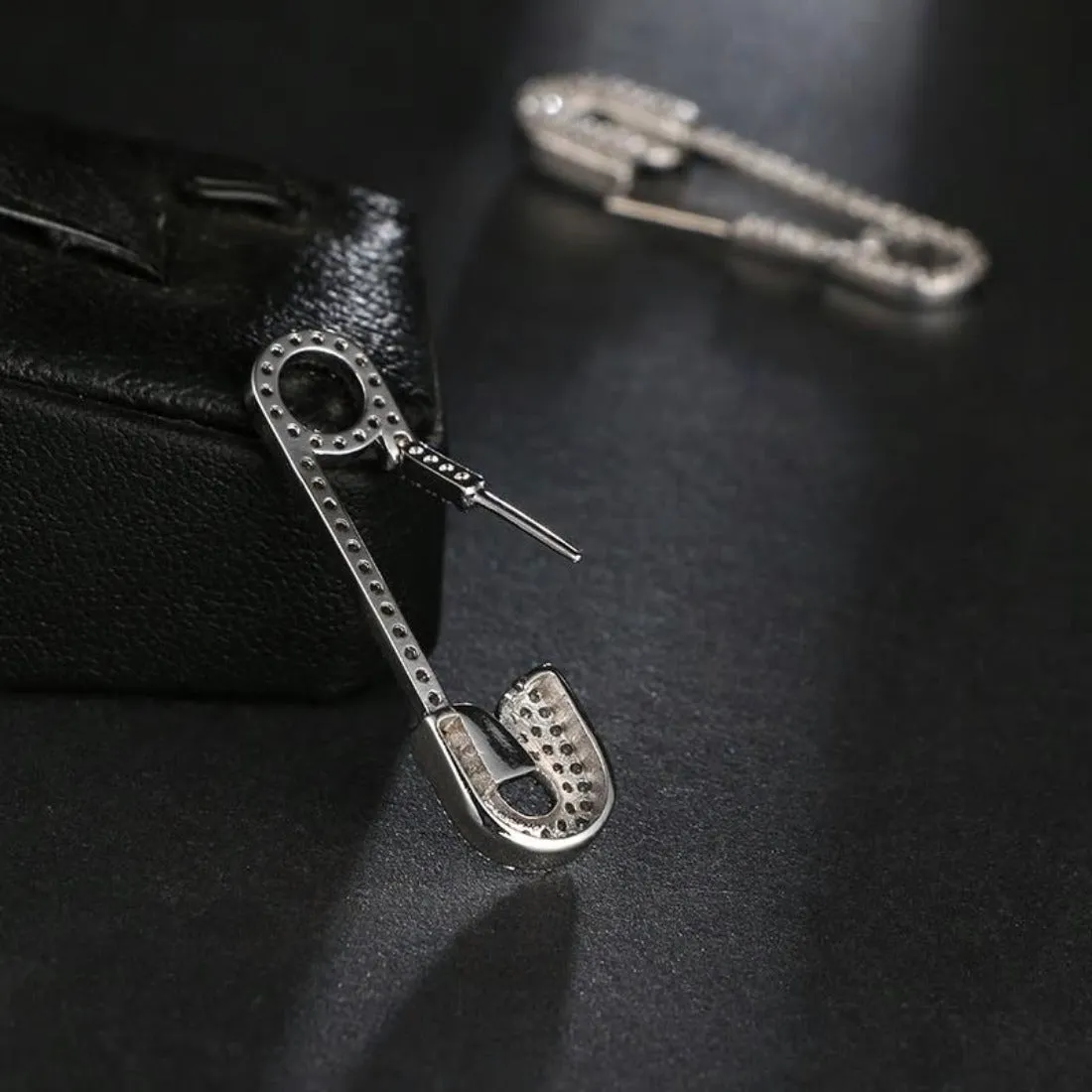 Stylish CZ Crystal Safety Pin Styled Pierced Earring