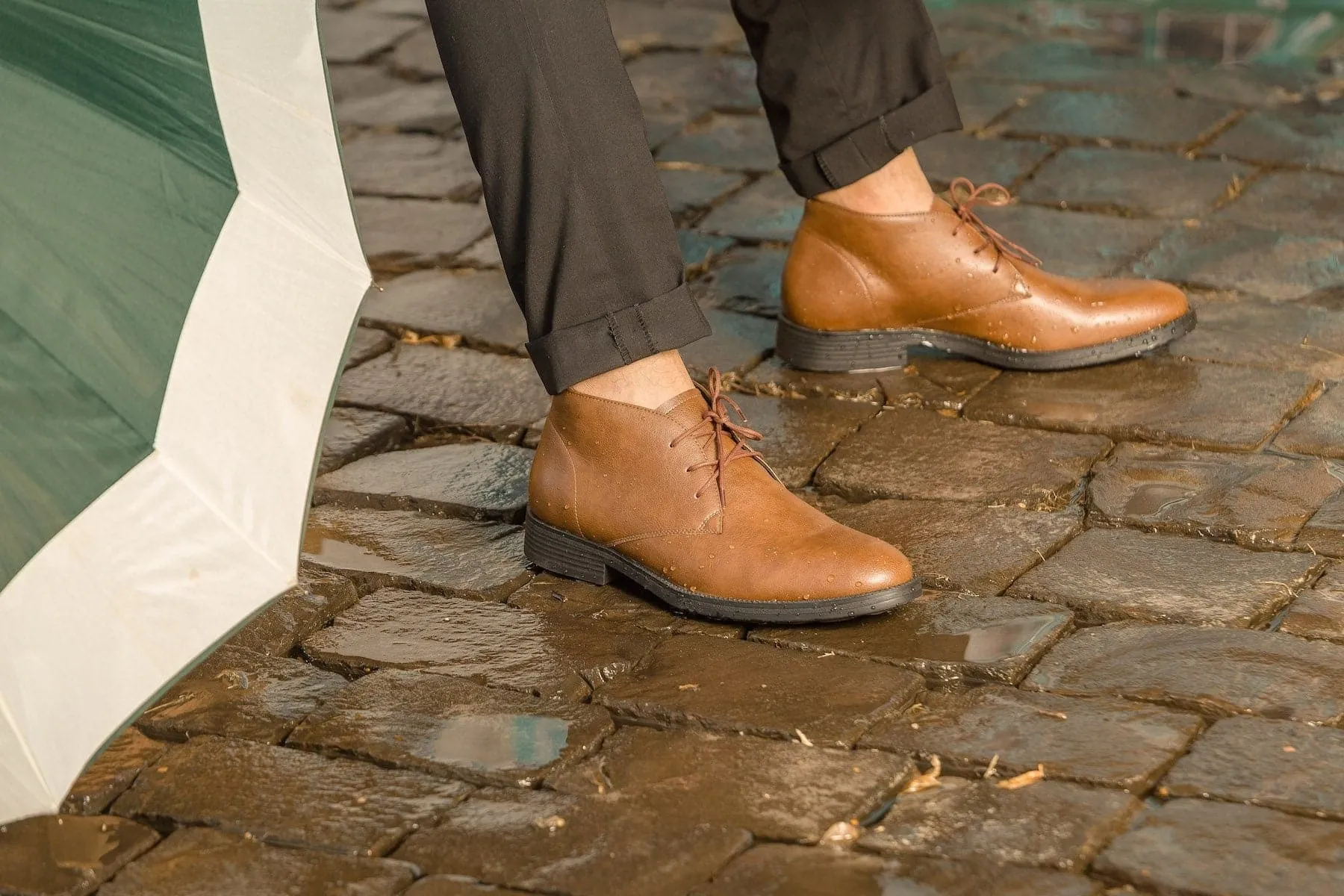 'Tivoli' classic vegan leather Chukka by Vincente Verde -  cognac