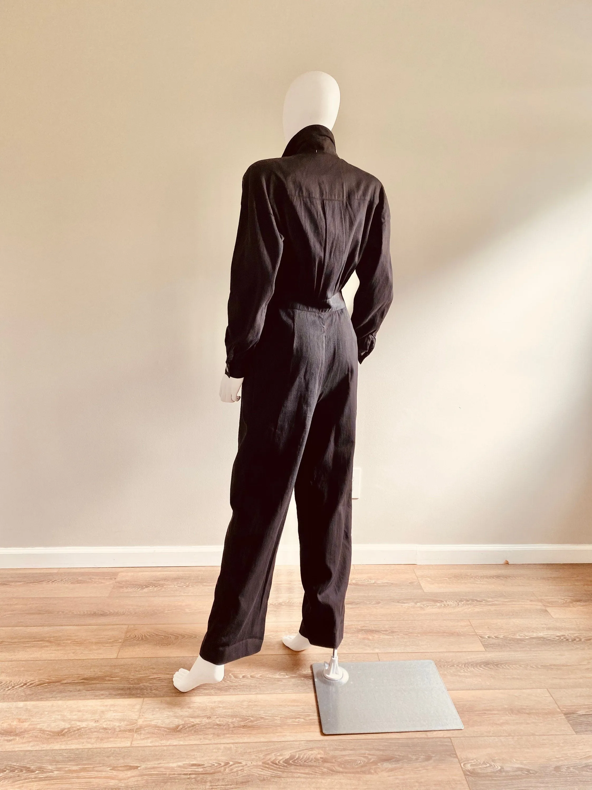 Vintage 1980s Black Jumpsuit / 80s romper Size M