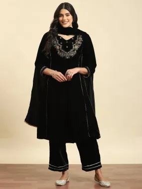 Women Black Embroidered Kurta Comfort Pant Dupatta